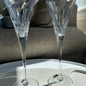 Elegant Crystal Champagne Flutes